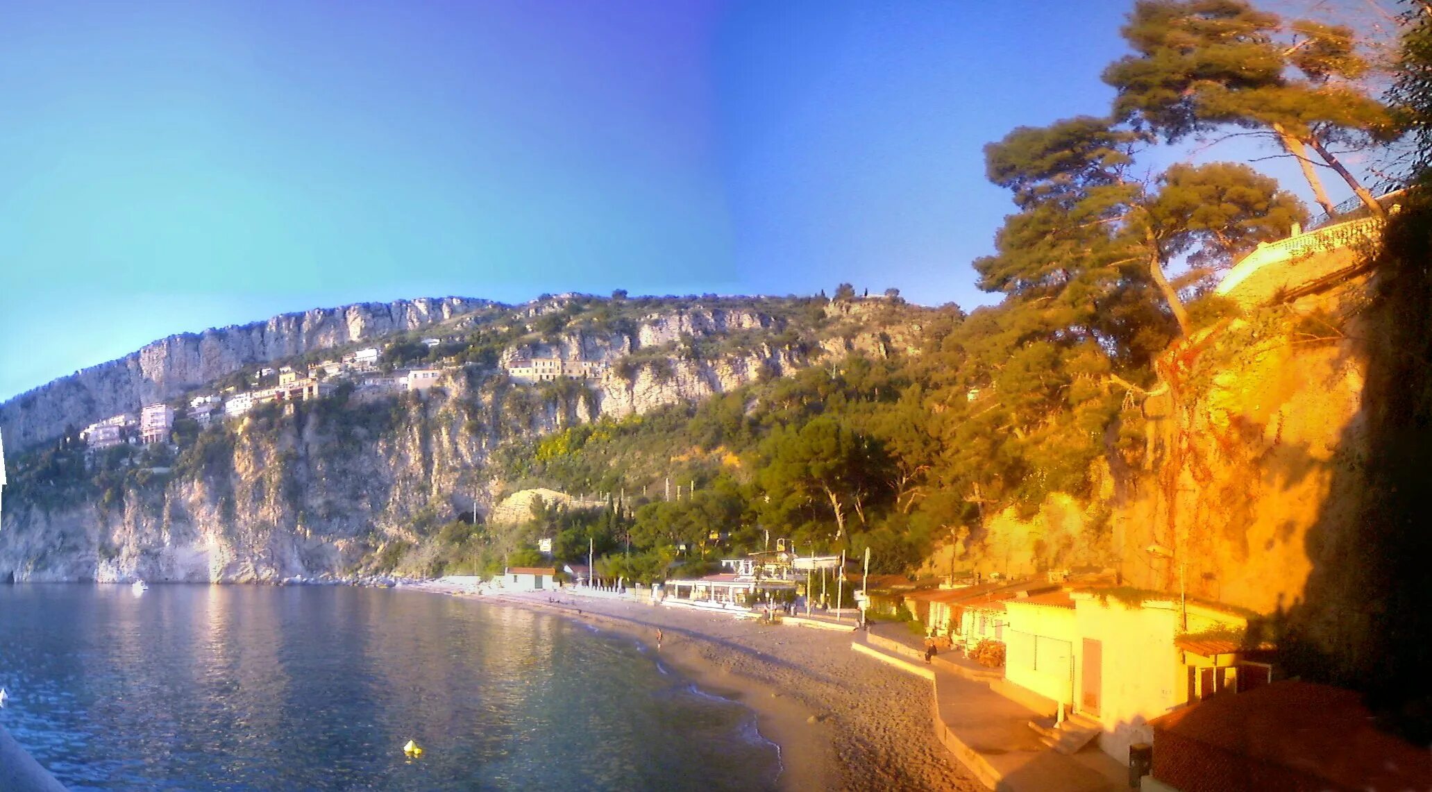 Кап значение. Кап дай лазурный берег франция. Кап дай лазурный берег. Cap d ail франция. Кап-д’ай.