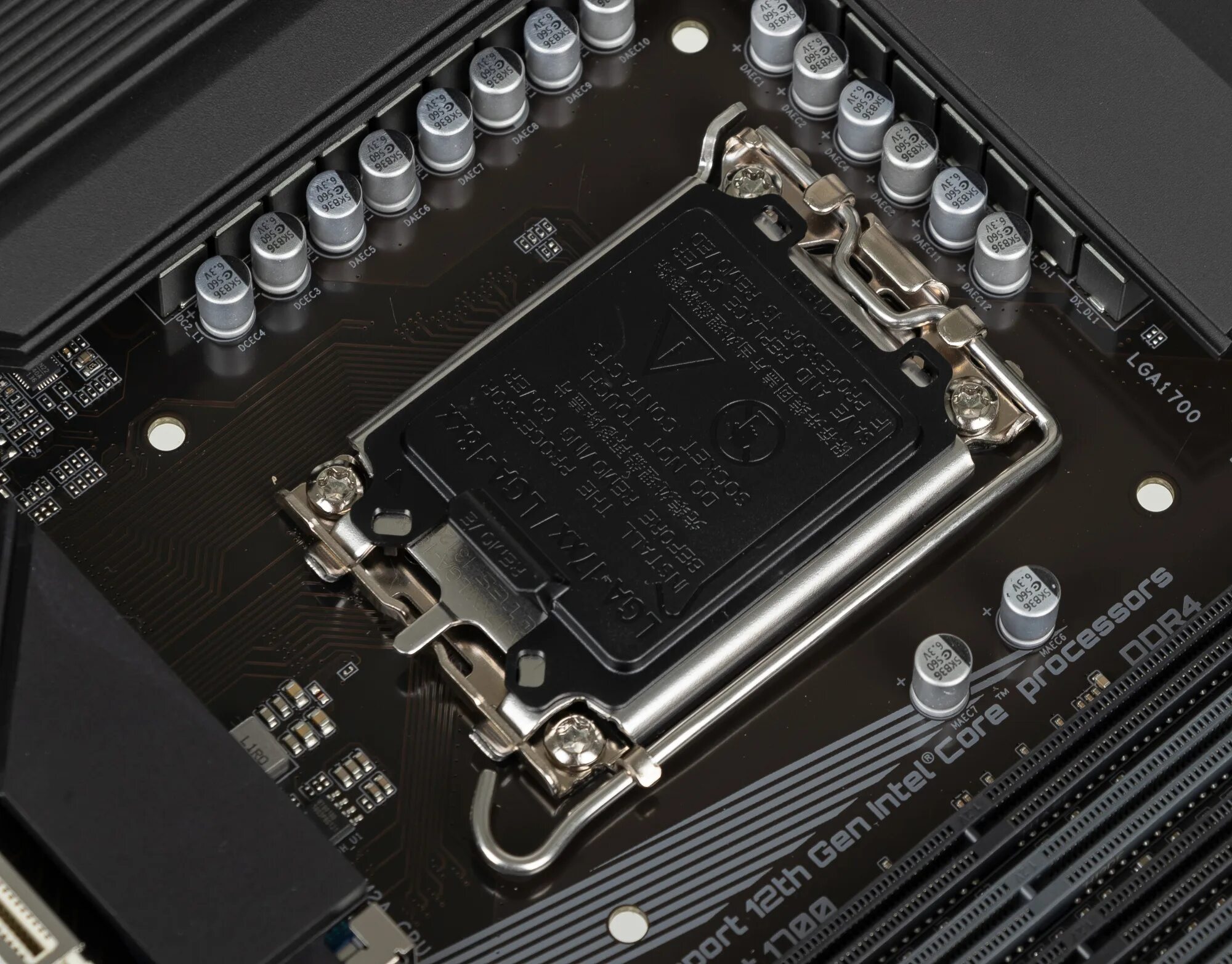 Gigabyte z690 ud ddr4. Gigabyte z690 ud ddr4