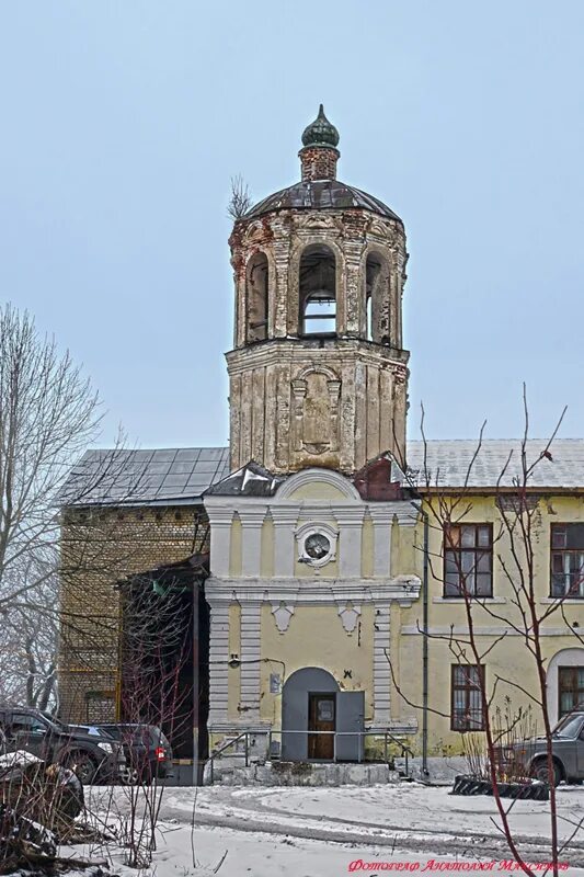 Воскресенский монастырь торжок. Воскресенский женский монастырь торжок. воскресенская церковь торжок. девичий монастырь в торжке. воскресенский монастырь торжок фабрика.