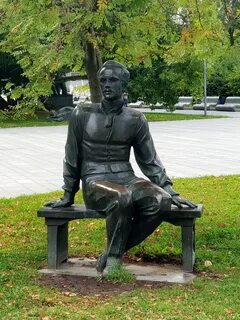 Где находится памятник лермонтова