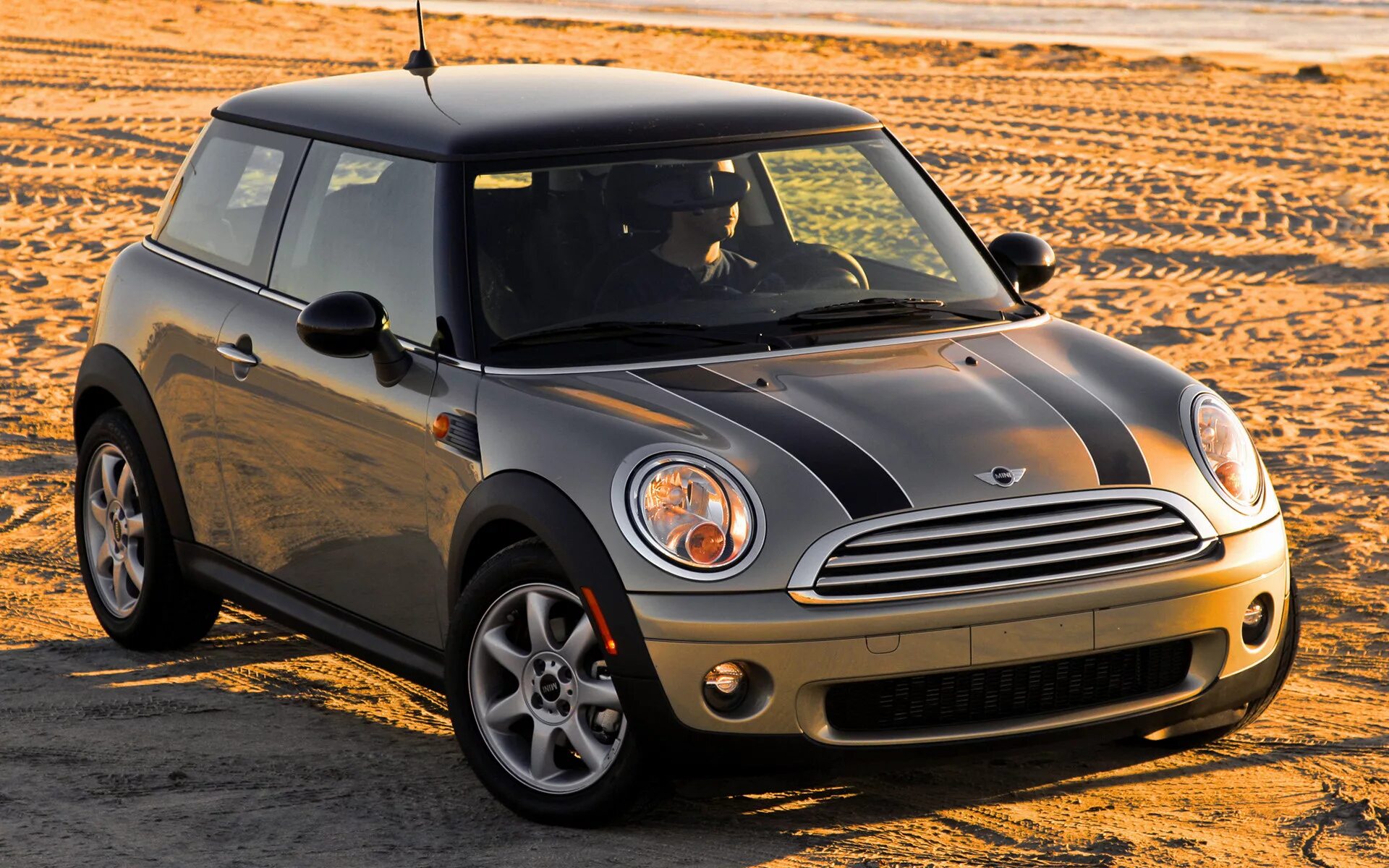 Мини машины фото цена MINI Cooper. (11/2013)