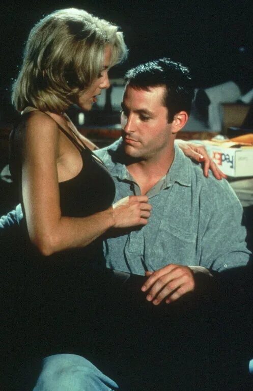 лучшее от private 11 фильм 1999. оттава метро. Veronica 2030. фото метро манила. вихрь торнадо циклон.