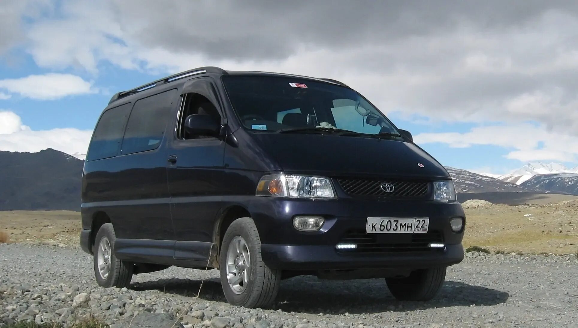 Дром продажа тойота хайс. Toyota Hiace Regius. Тойота Региус микроавтобус 4х4. Тойота Хайс 1997. Тойота Хайс 1999 микроавтобус.