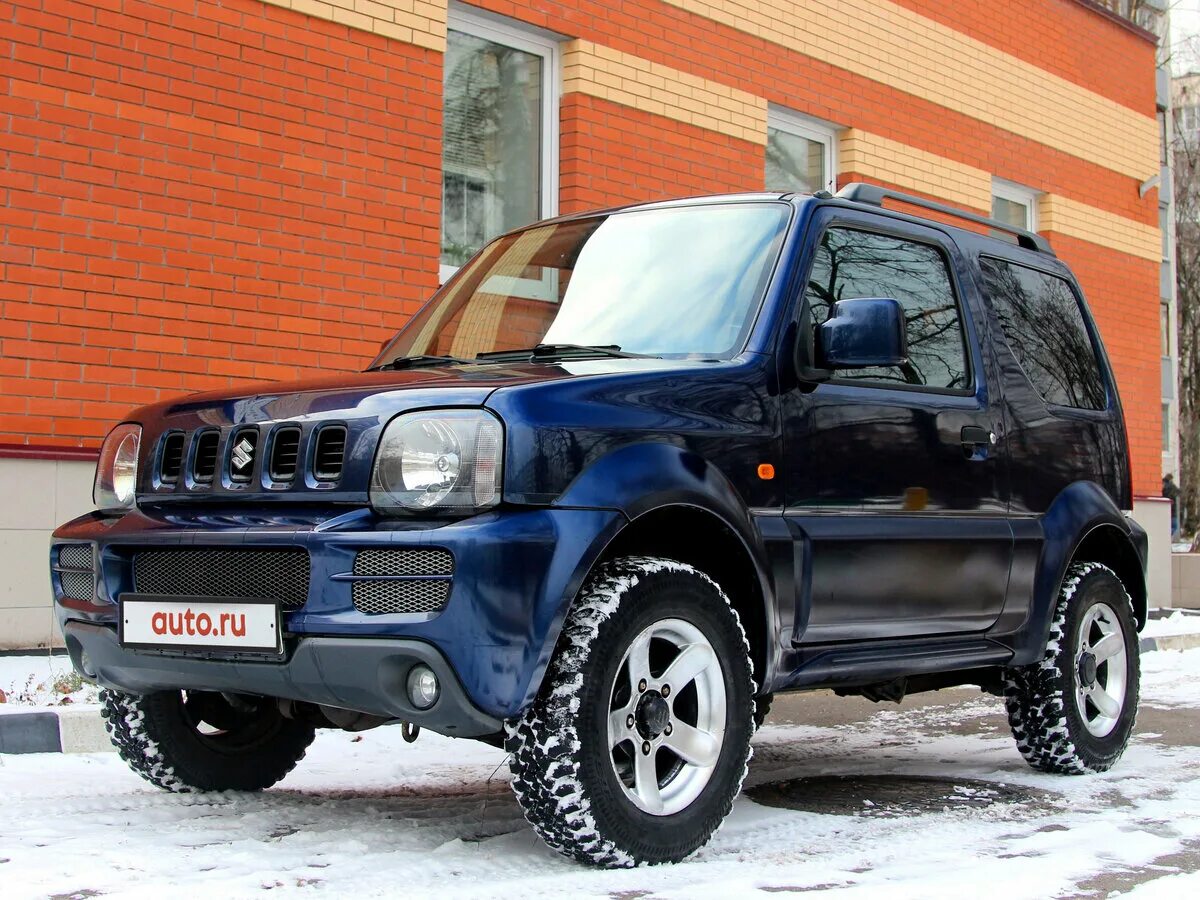 Купить сузуки джимни москва и московская. Suzuki Jimny 2010. Suzuki Jimny 2010г. Suzuki Jimny 2010 год. Suzuki Jimny 1.