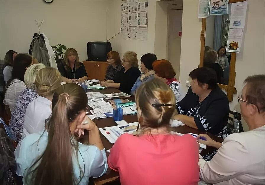 Сотрудники центра занятости населения. Биржа труда опыт. Биржа труда опыт. Биржа труда опыт. Характеристика биржи труда.