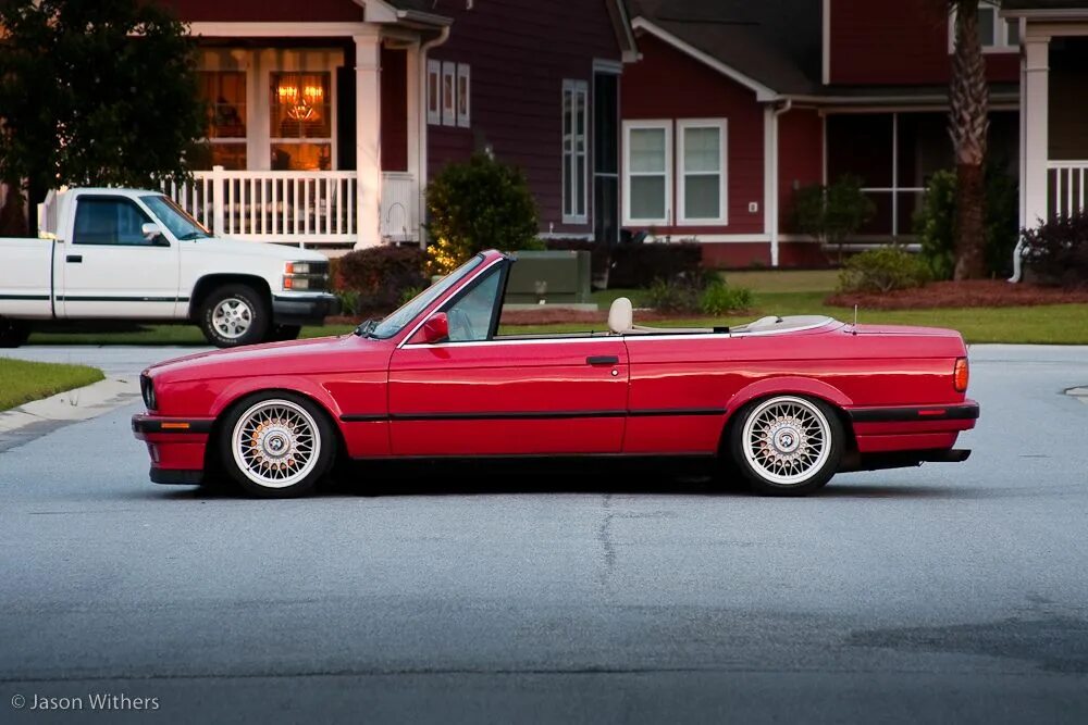 Side 30. R129 Convertible stance. A3 Cabrio stance.