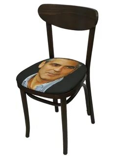 Лицо со стулом