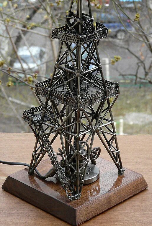 Мачта осветительная 3. Электрик на опоре. Буровая вышка gd50. Лампы вышка. Kdlt-tv 1999ft.