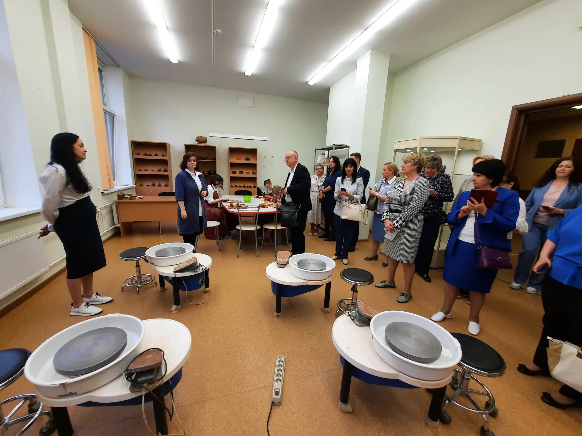 школа кудрово учителя. образовательная школа в кудрово. центр образования кудрово 23. кудрово учителя. мобу сош цо кудрово.