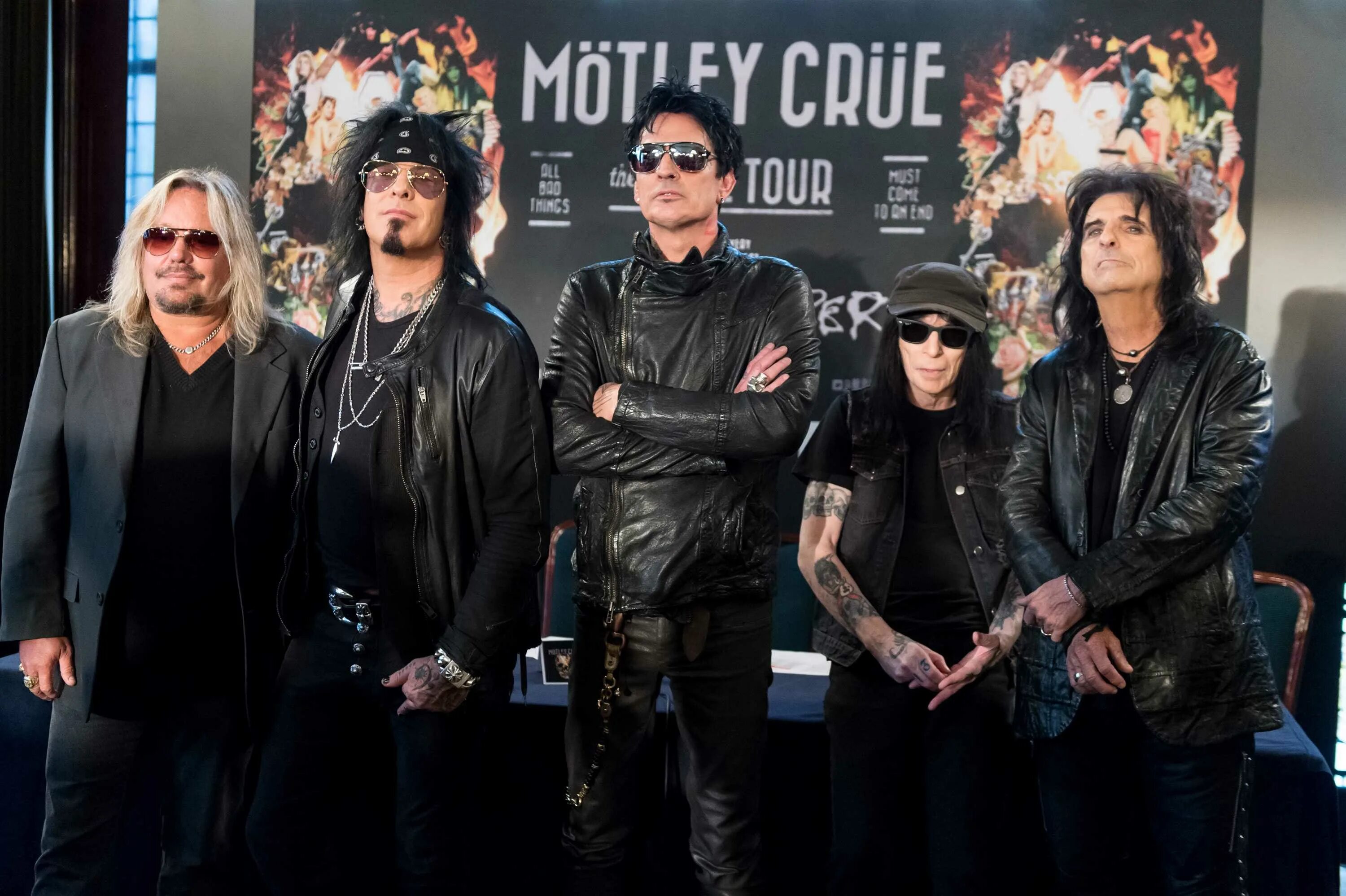 Группа Mötley Crüe. Группа мотли Крю. Мотли Крю в молодости. Группа Mötley Crüe Томми ли. Начинающие рок группы