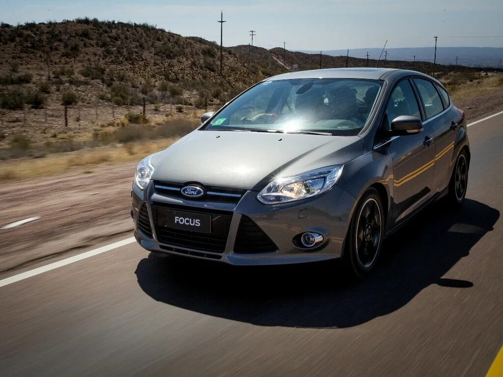 Форд фокус 2014 фото. Ford Focus Titanium 2014. Форд фокус Титаниум 2014. Форд фокус 2 2014. Форд фокус 2014 2.0.