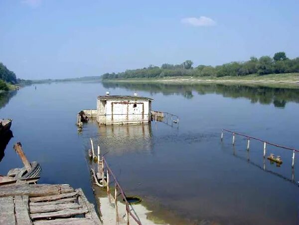 Уровень воды в клязьме город ковров. Река Клязьма в Вязниках. Исаевская плотина Вязниковский район. Вязники река тюряха. Речной порт Вязники.