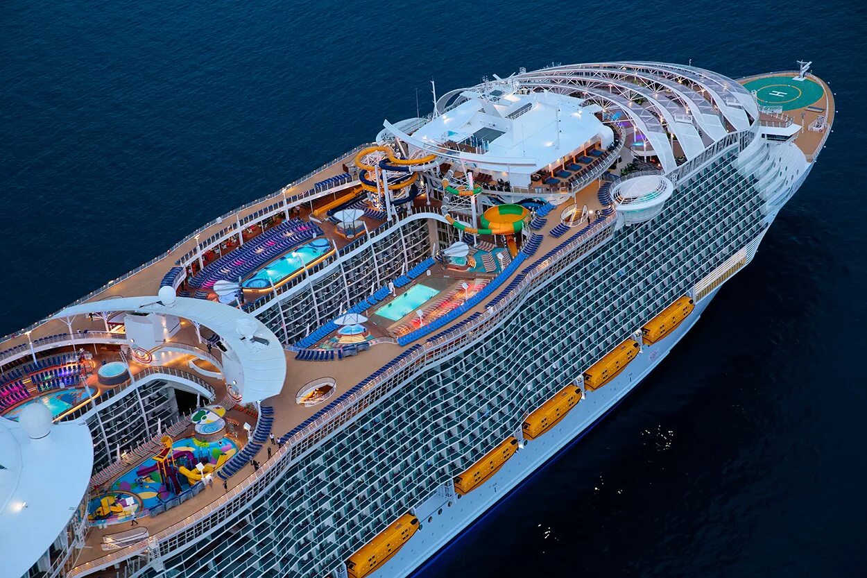 Rage of the seas. Круизный лайнер Гармония морей/Harmony of the Seas. Корабль Оазис морей. Роял Карибиан Оазис лайнер. Корабль круизный лайнер Гармония морей.