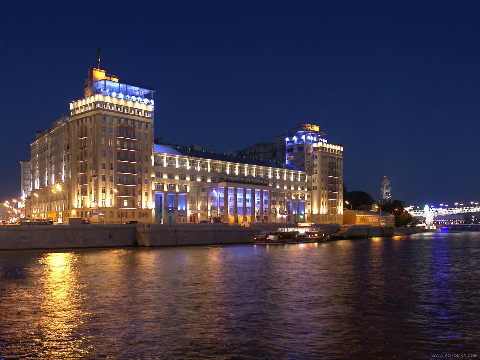 Гостиница на ночь в москве