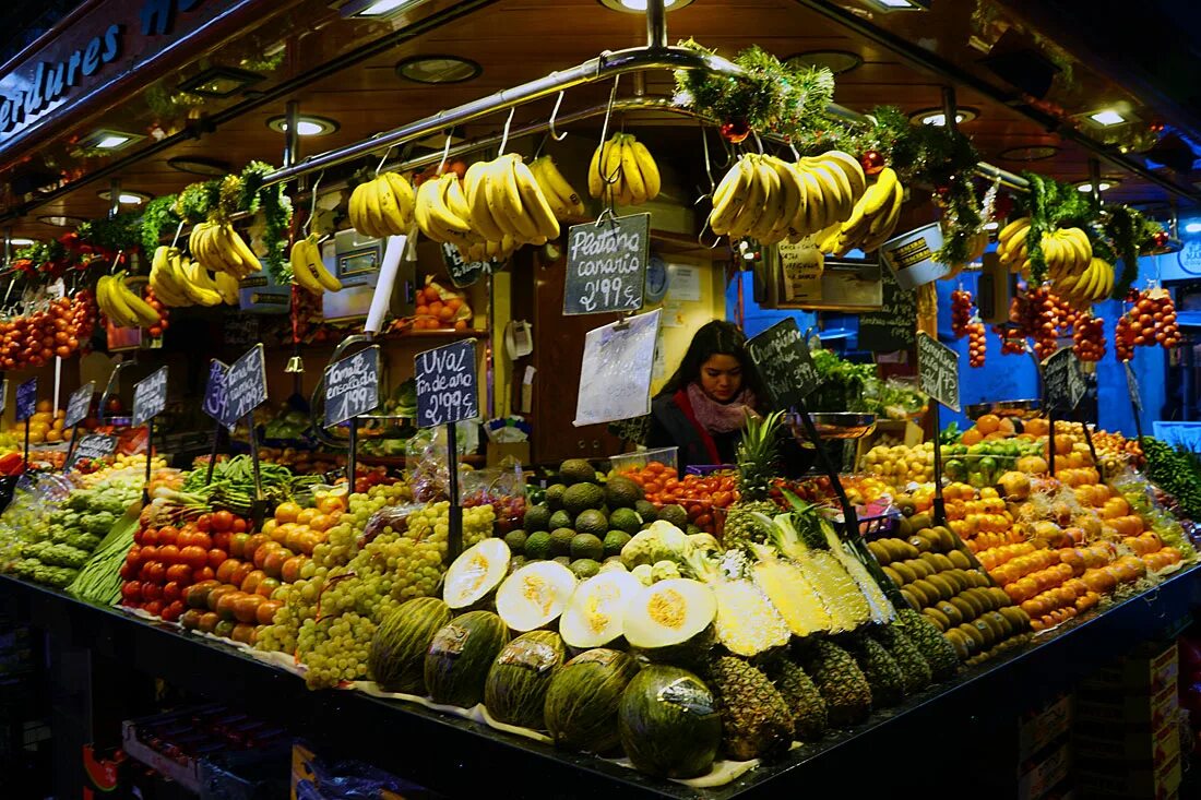 Большие продуктовые рынки. На рынке. Рынок продуктов. Базар (рынок). Продукты на рынке.