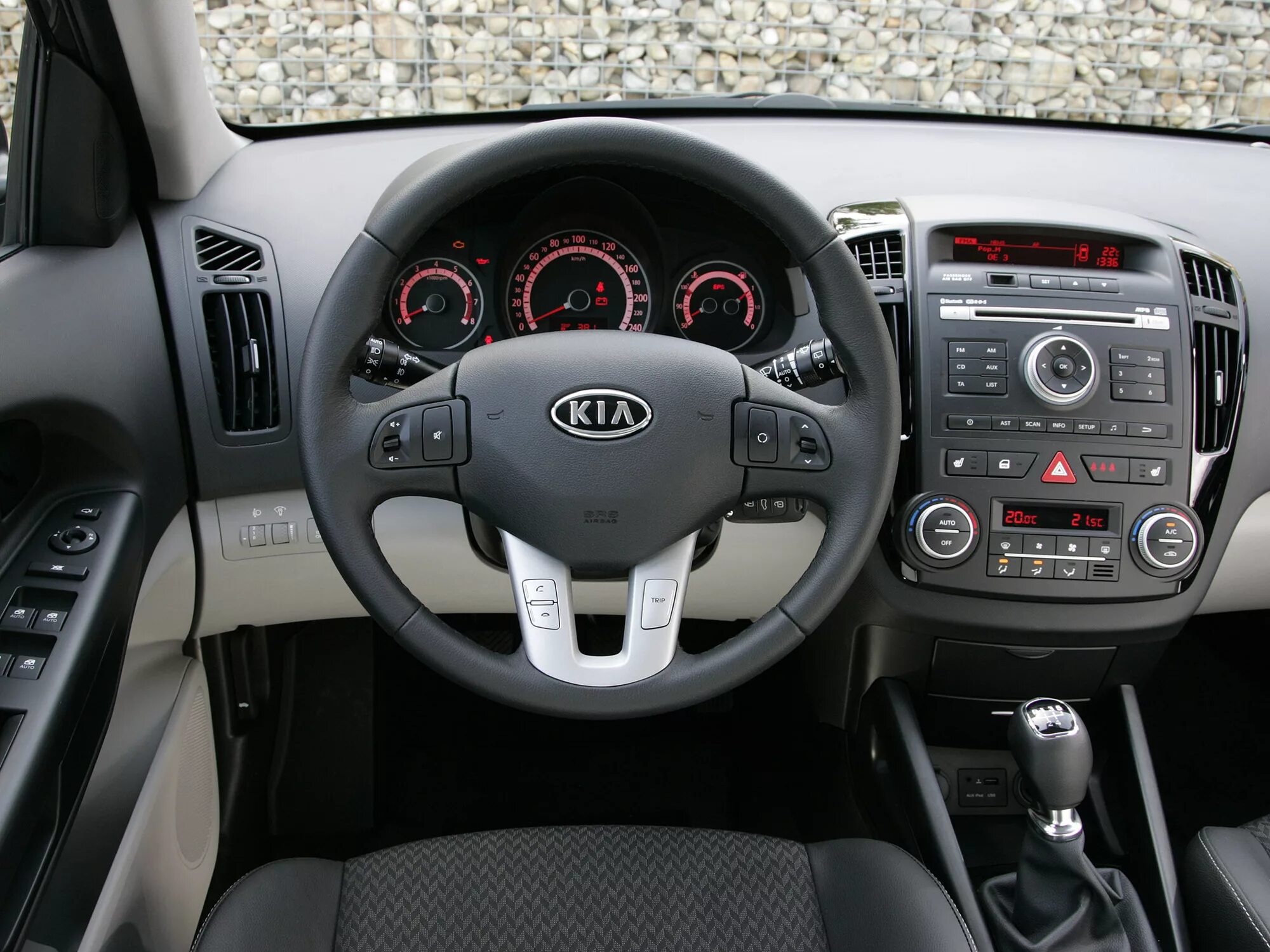 Kia ceed первое поколение. Kia Ceed 1 поколение салон. Кия СИД 2008 салон. КШФ ыув 1 поколение салон. Kia Ceed 1 Рестайлинг салон.