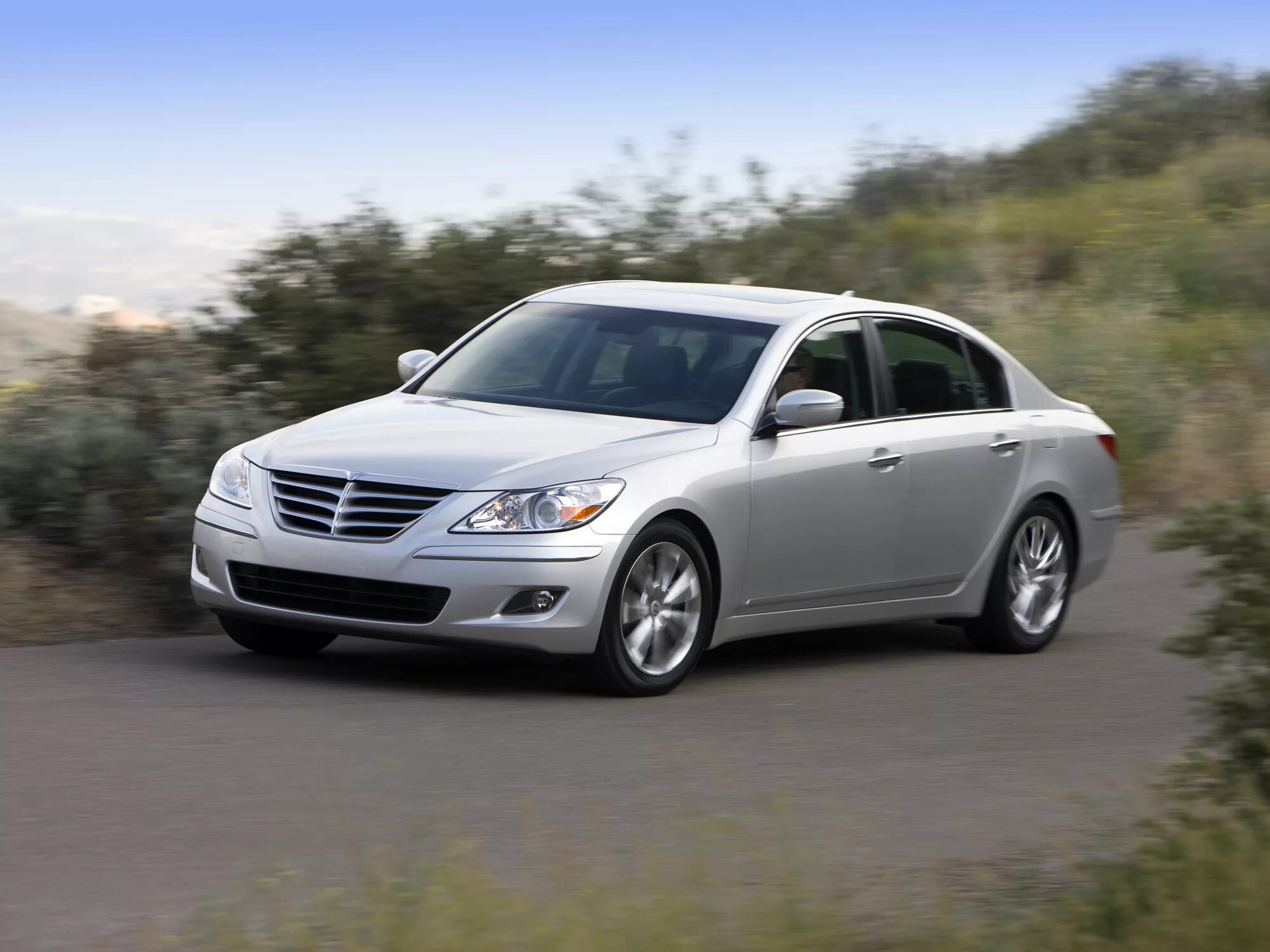 хендай дженезис в 1 кузове. Hyundai genesis 2008. 8, 2012. Hyundai genesis 3. 1 генезис.