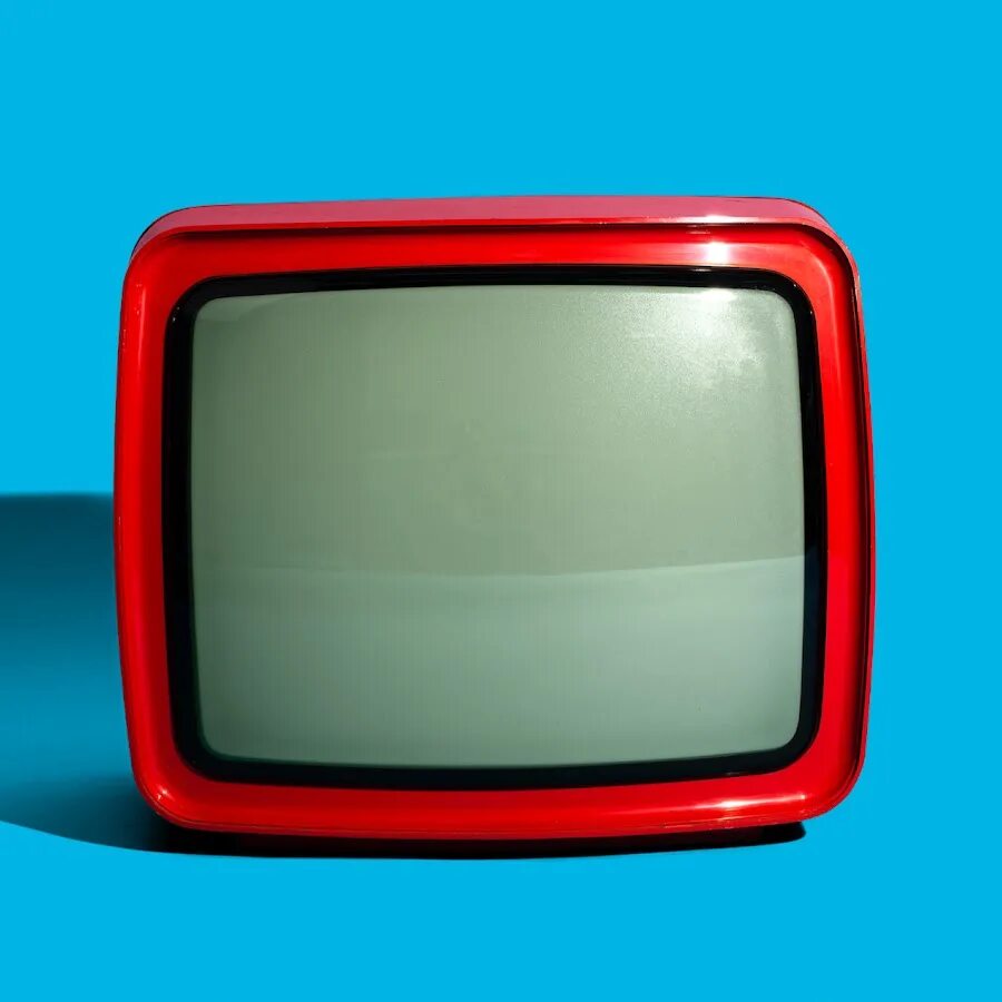 Изображение телевизора красное. Старый телевизор мокап. Синий телевизор. Красный Советский телевизор. Картинка красного телевизора ретро.