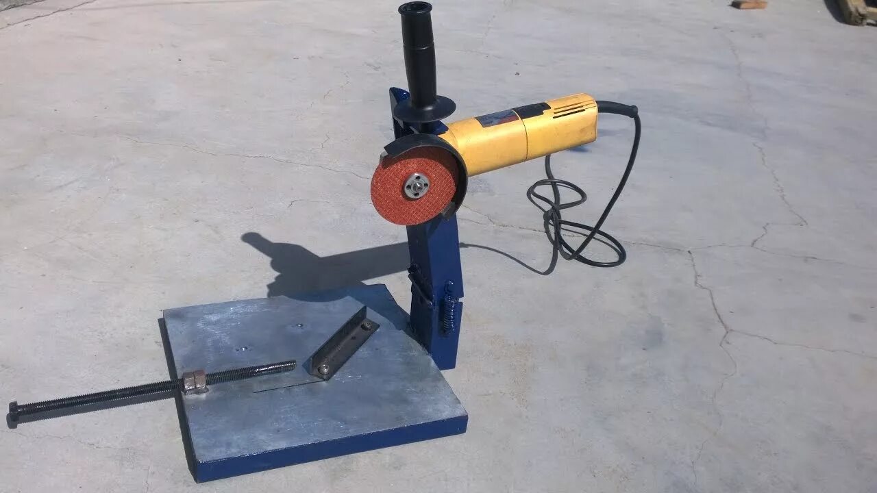 Станок под болгарку. Стойка для болгарки. making angle grinder stand.. приспособление из болгарки для резки металла. подставка под болгарку для резки металла своими. держатель для болгарки для резки своими.