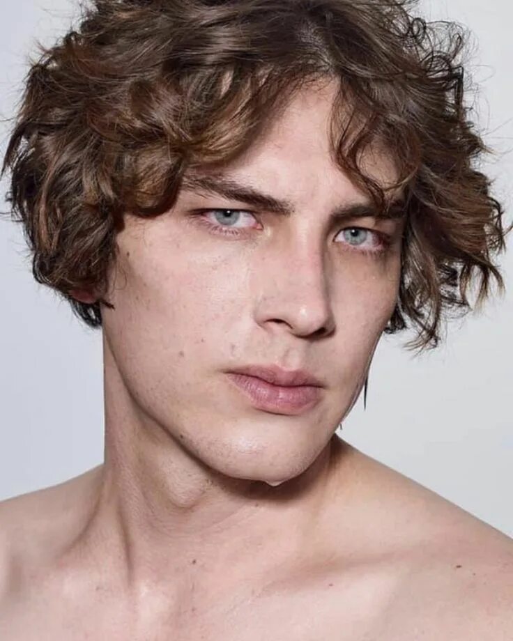 Cody fern. Codyfern. Cody fern. Коди ферном. Коди ферн аиу.