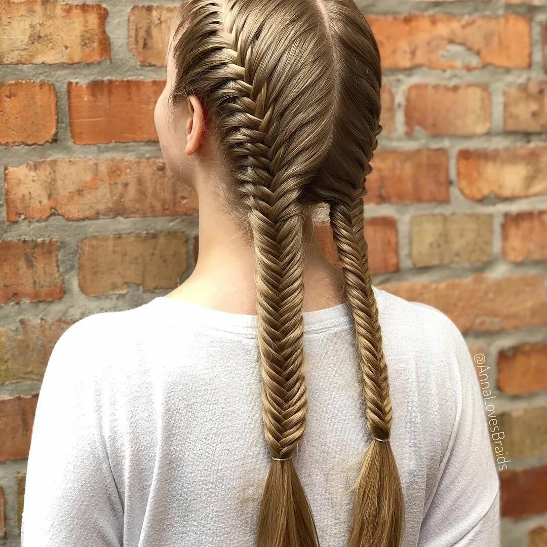 Вплетенные французские косы. Объемные косы дракончики. Прически с косами. Свободная коса. Косы дракончики.
