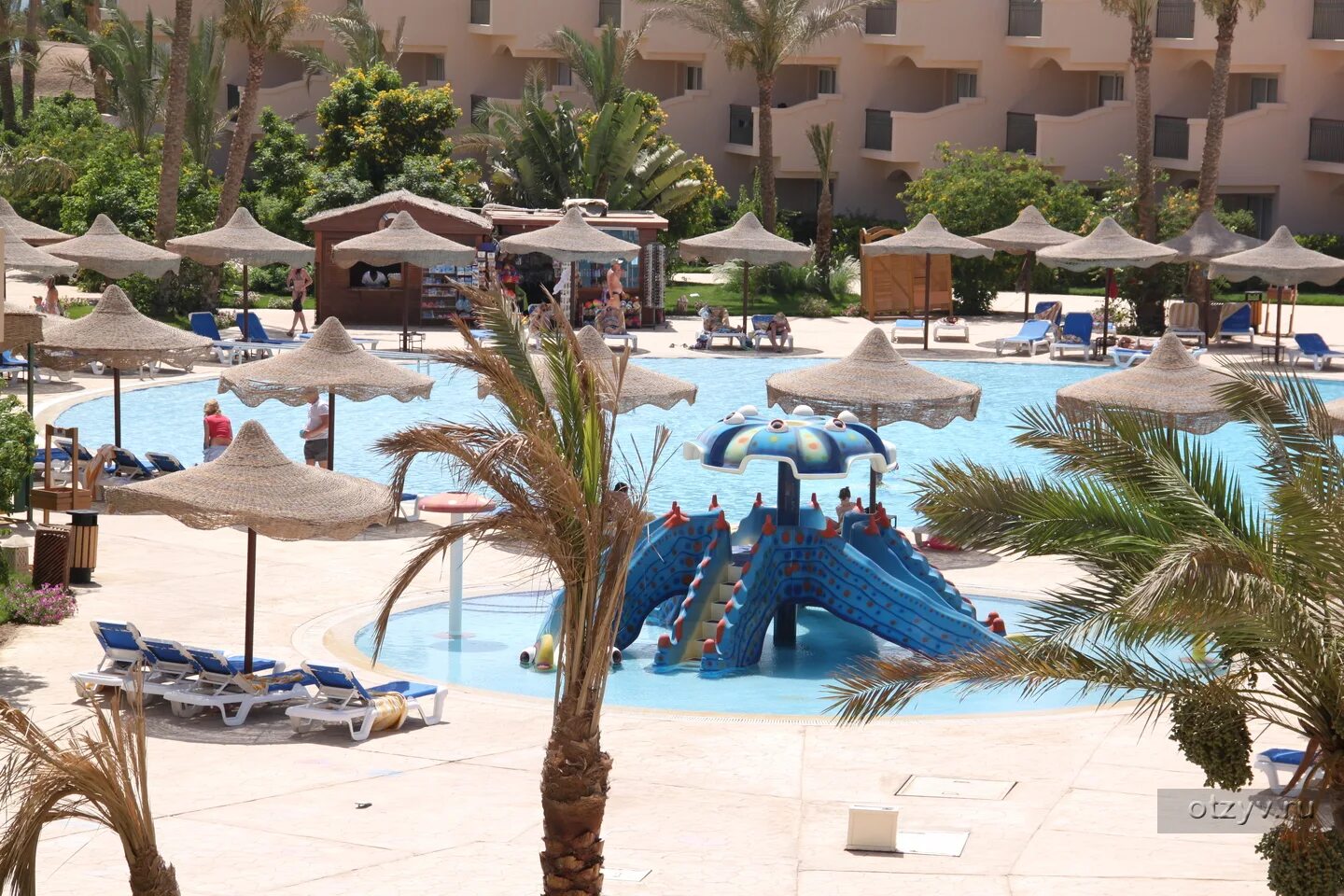 Sharm 5 отзывы. Dessole Египет Хургада. Pyramisa Sahl. Dessole Pyramisa Sahl Hasheesh 5. Пирамиса Хургада пляж.