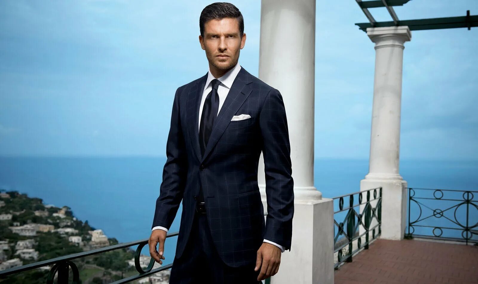 I a suit now. Pal zileri pz60028. Бизнесмен в костюме. Мужчина в костюме. I a suit now.