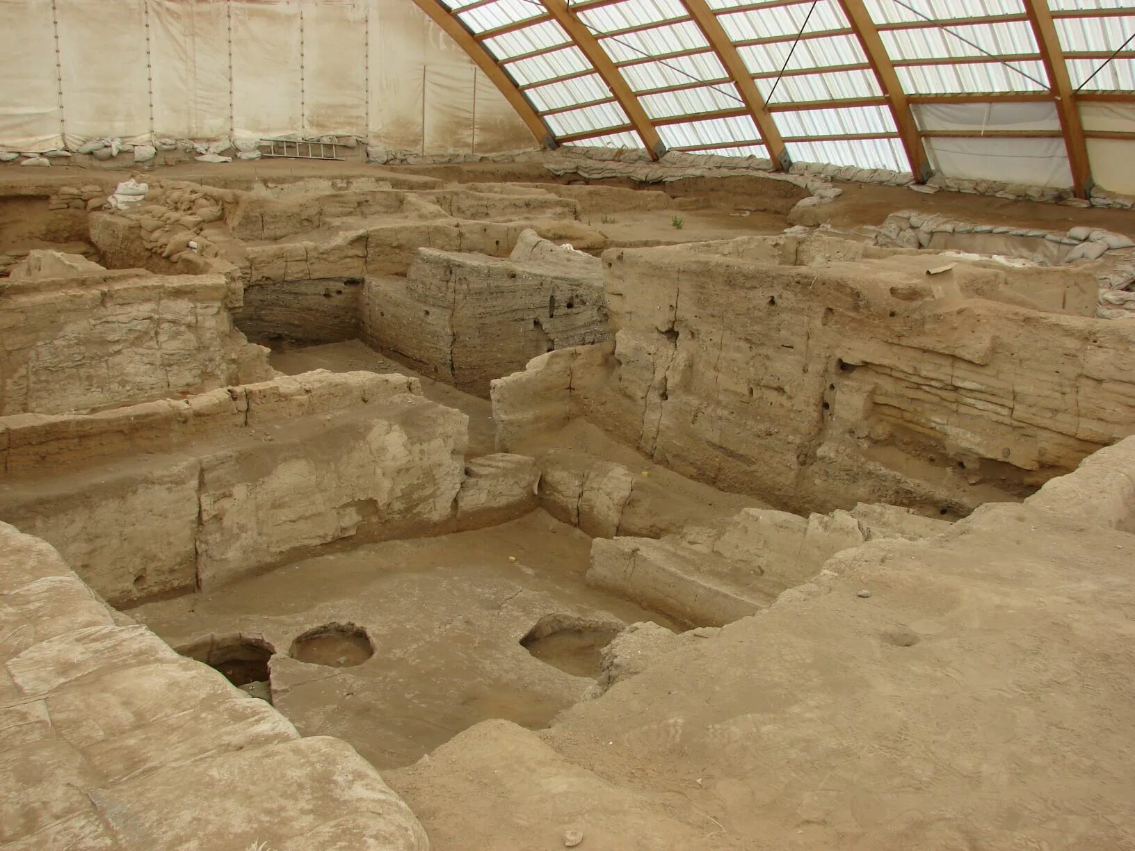 Чатал хююк. Неолитическое поселение чатал — хююк ( турция). Чатал хююк и иерихон. Чатал-хююк святилища. Неолитическое поселение чатал — хююк ( турция).