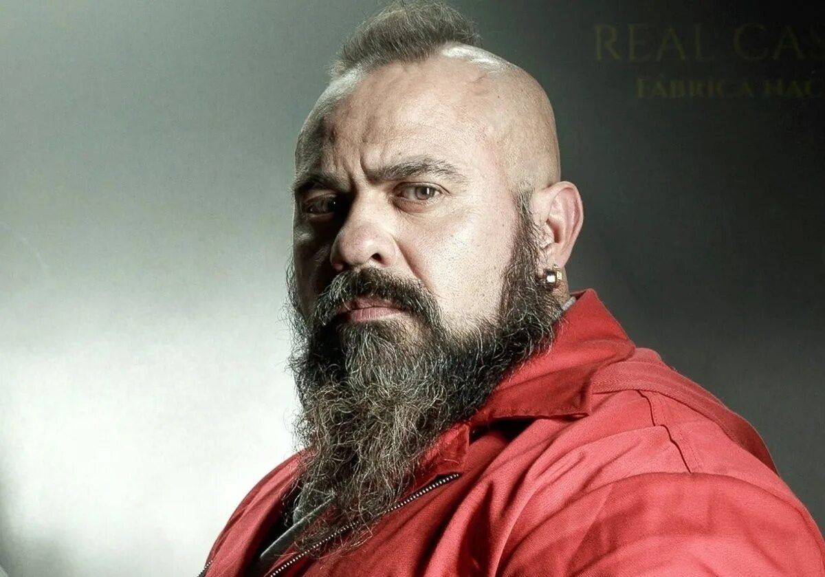 Roberto garcía ruiz. Радко Драгич. Роберто Гарсия. Роберто Гарсия Осло.
