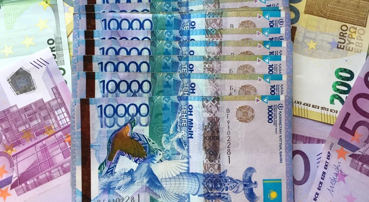 Тенге к доллару. Euro to kzt. Euro to kzt. Деньги фон. Казахские деньги.