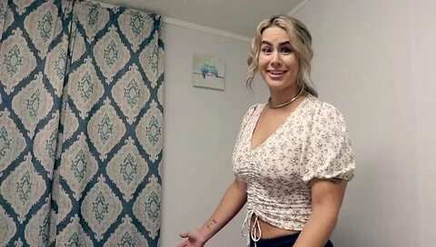 gostosa pelada dando xoxota pro amante sem vergonha 