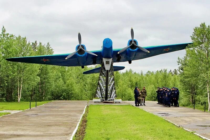 Оленегорск 8. НП высокий Мурманская область. Оленегорск 8 поселок высокий. Гарнизон высокий Мурманская область. Оленегорск Мурманская область поселок высокий.