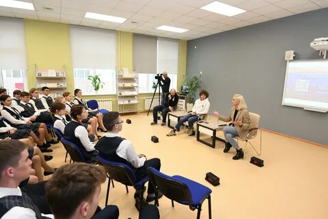 Гимназия 90