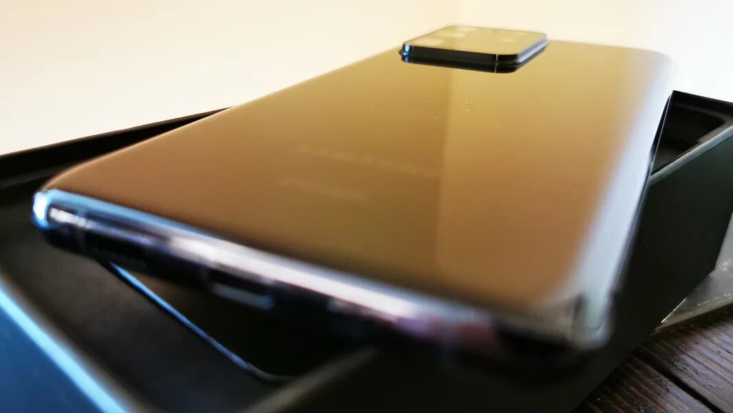Samsung s9 монитор. Samsung s9 монитор