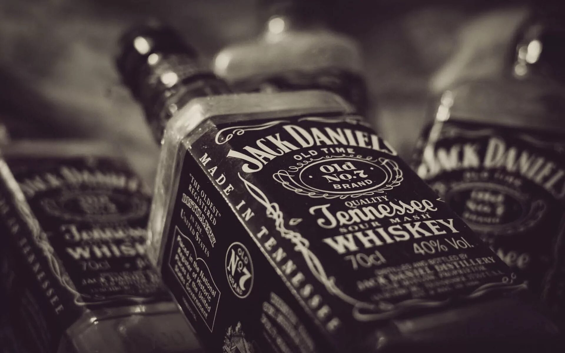 Пацанские рабочий стол. Самый дорогой Джек Дэниэлс. Джек Дэниэлс Эстетика. Виски Джек Дэниэлс Эстетика. Jack Daniels обои.