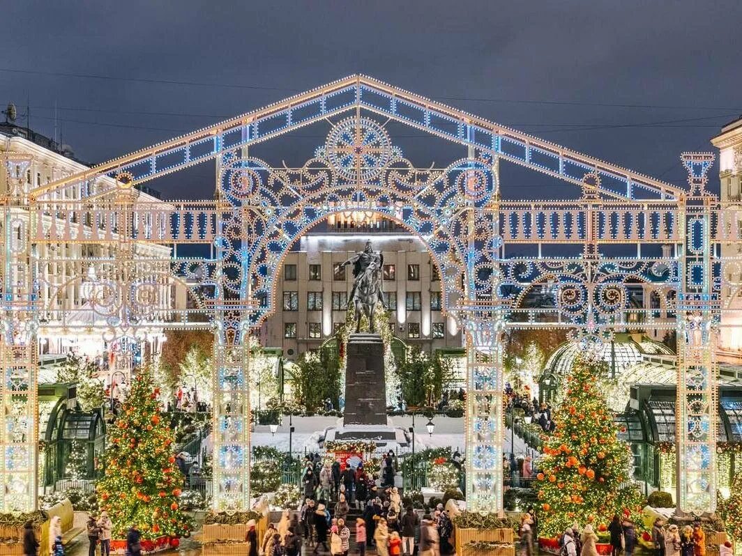 Новогодние выставки в москве декабрь 2025. Фестиваль путешествие в рождество 2025-2025. тверская площадь москва 2025. фестиваль путешествие в рождество 2025-2025 в москве. фестиваль путешествие в рождество 2025.