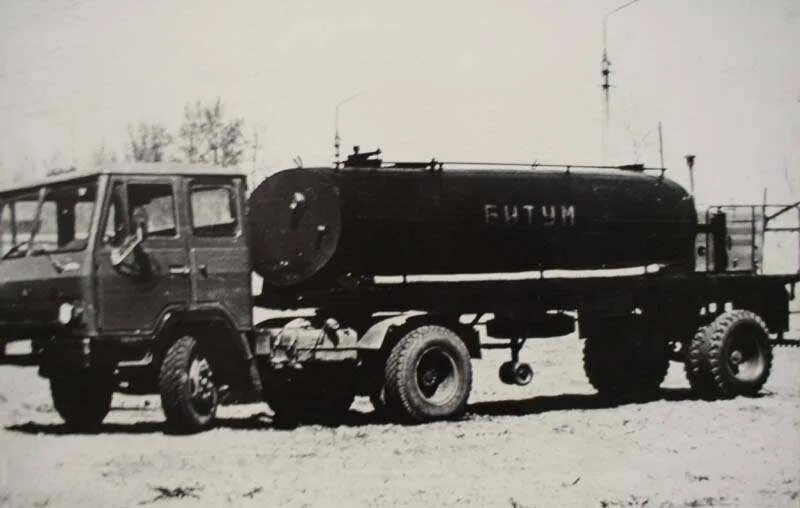 М 1972. Автогудронатор д61. Автогудронатор СССР. Иркутский завод дорожных машин. ИЗДМ ОАО Иркутский завод дорожных машин.