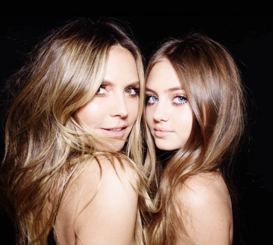 Человек толпы. Австралия люди. Кричащая толпа. Осуждение общества. Фанатки под окном.