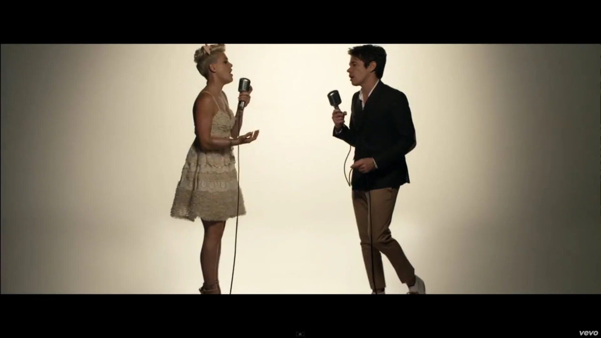 Just give me your heart. Nate Ruess Pink. P!NK just give me a reason. P!NK - just give me a reason (feat. Nate Ruess). Just give me a reason just a little bit enough.