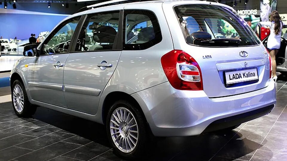 Купить новый Lada (ВАЗ) Kalina II 1.6 MT (87 л.с.) бензин механика в Москве: сер