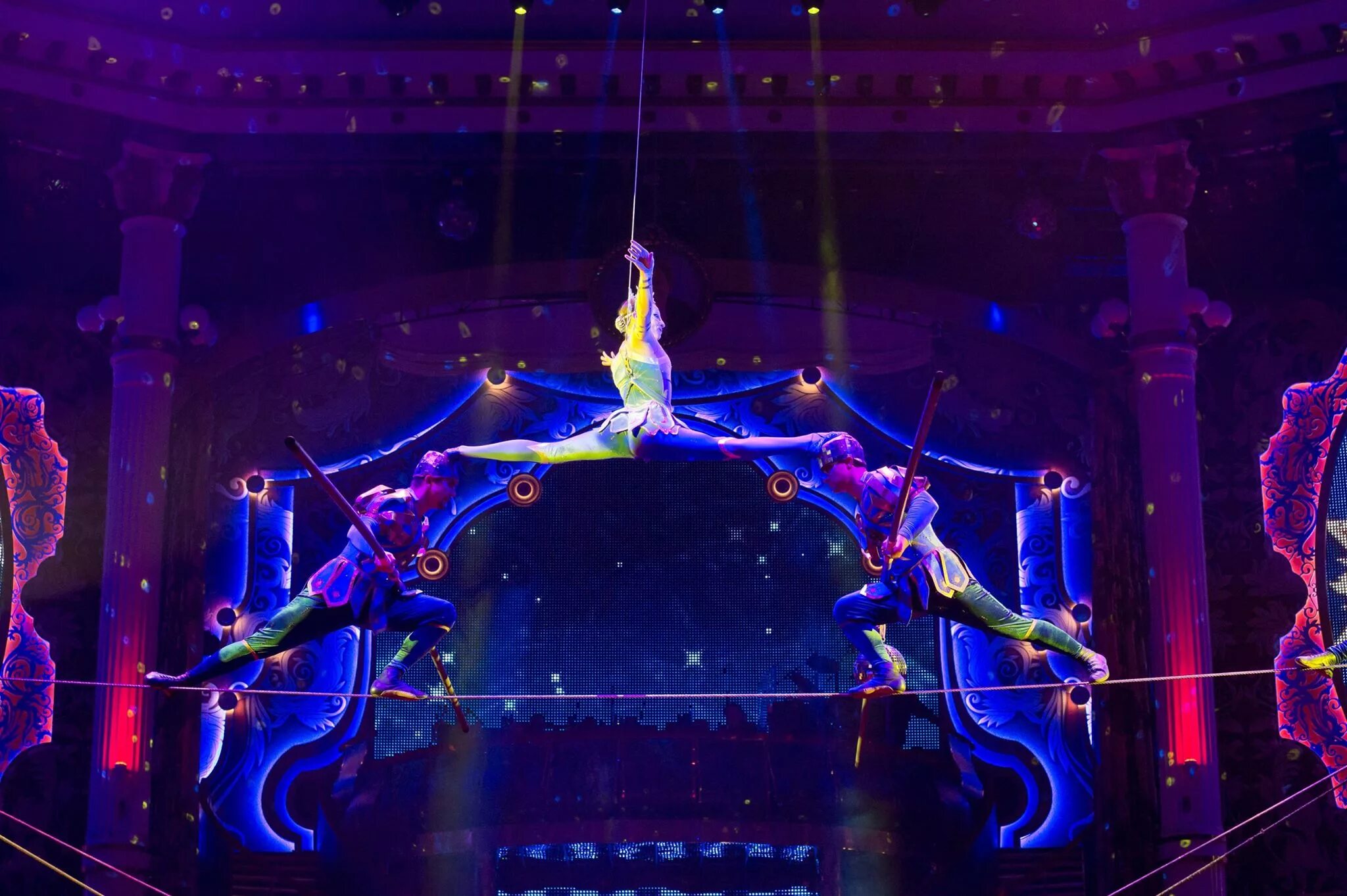 Мелодия цифрового цирка. Moscow State Circus. Современный цирк. Цирковое представление.