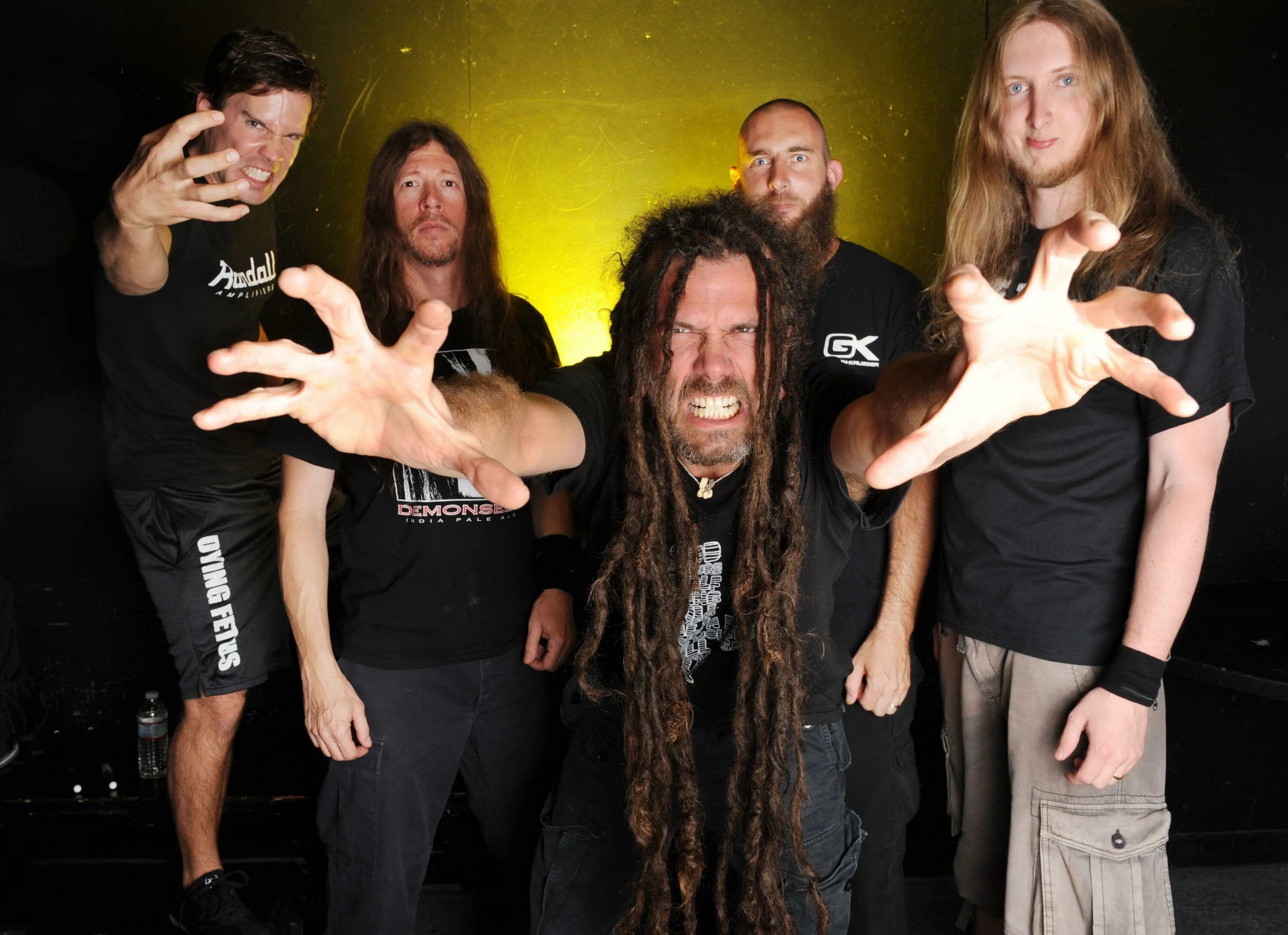 Группа Six feet under. Chris Barnes Six feet under.