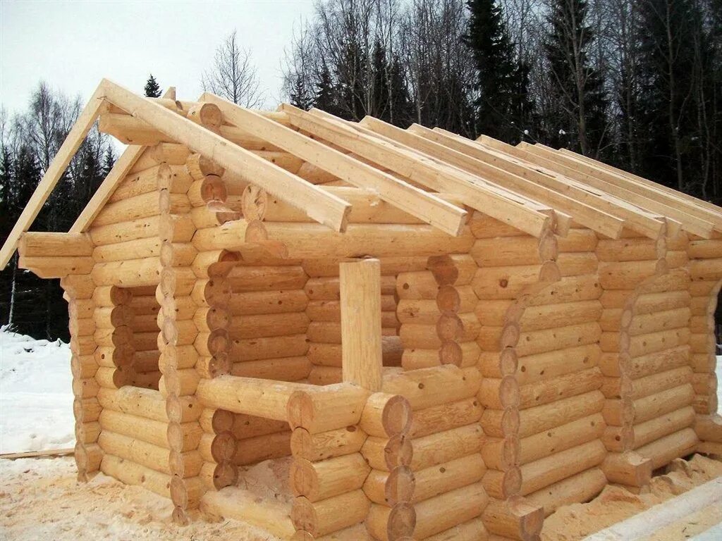 сруб из кругляка. срубы бани пермский край. срубы бани пермский край. сруб бани 8х8. дикий сруб баня 4на4.