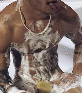 Slideshow twins castro nude photos.