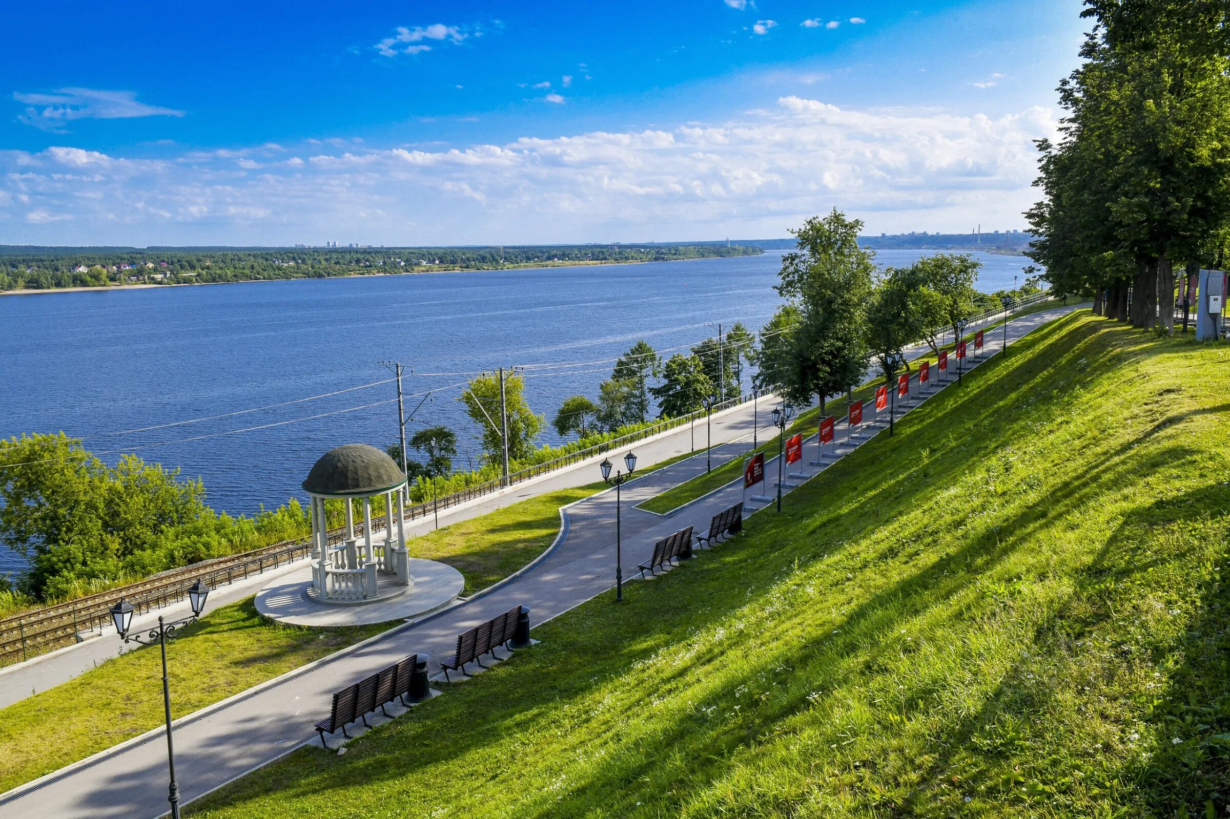 Набережная реки Кама Пермь. Пермь набережная Камы. Набережная реки Кама Закамск. Набережная Пермь 2022. Набережная камы сайт