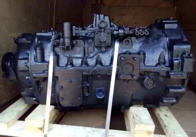 Коробка передач мзкт 7930-200. Мзкт 69234 раздаточная коробка. Мзкт 69234 раздаточная коробка. Раздаточная коробка 6527-1800020-10. Кпп ямз 202.