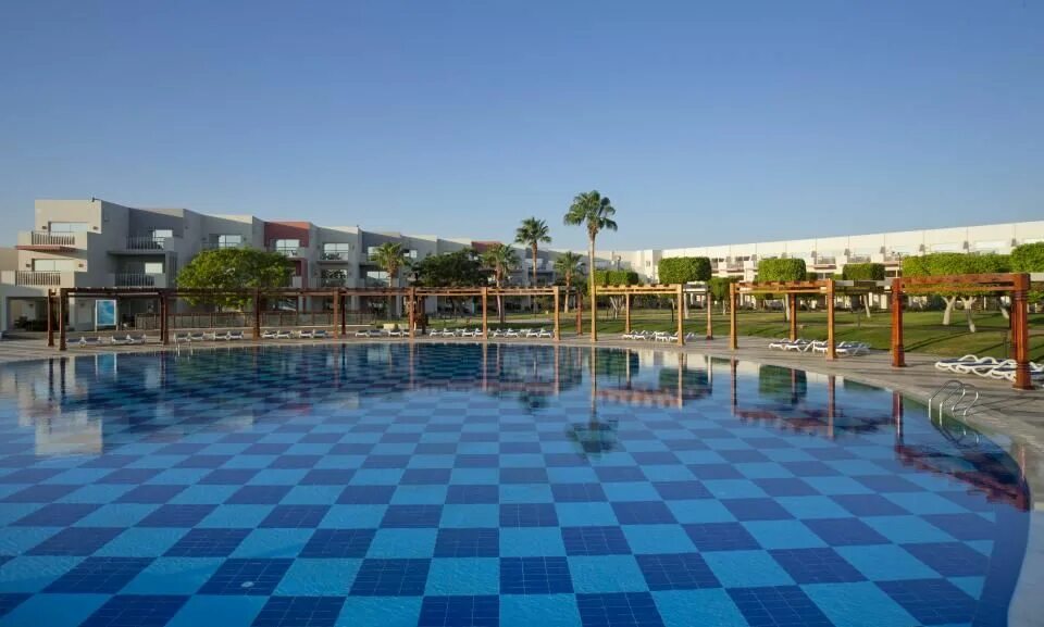 Crystal bay resort 5. Санрайз Кристал Хургада. Sunrise Crystal Bay Resort Grand select 5 Хургада. Sunrise Crystal Bay в Египте. Санрайз Кристал Бэй Резорт 5*.