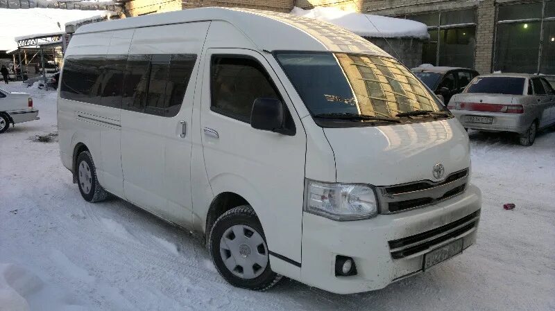 Тойота 92 г микроавтобус. Микроавтобус грузопассажирский hiace. Тойота хайс грузопассажирский. Тойота микроавтобус новосибирск. Тойота хайс микроавтобус 1990.