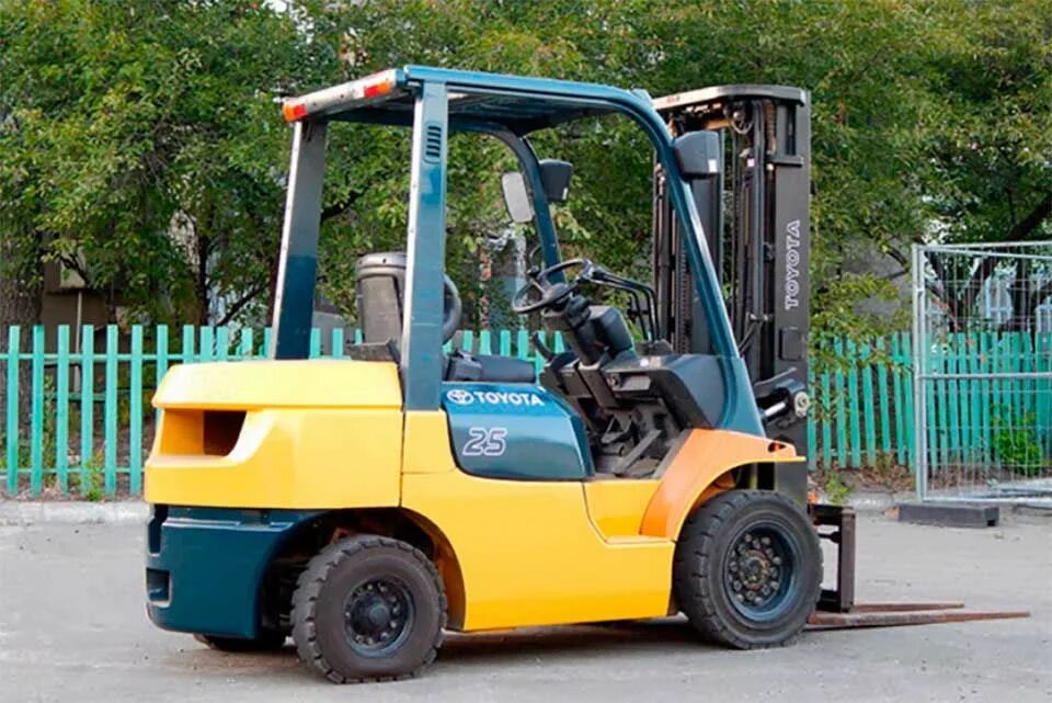 Автопогрузчик toyota 62-8fd25. Погрузчик 62. Toyota 02-8fd25. Toyota 62-8fd25. Автопогрузчик toyota 62-8fd30.
