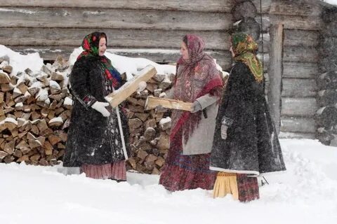 Зимние святки только женщины